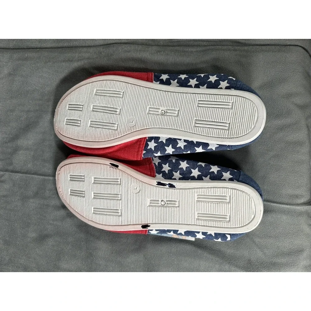 DC Comics Wonder Woman Canvas Slip On Shoes Adult Size Large Fits Most NEW